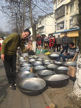 Qingchen Shan woks